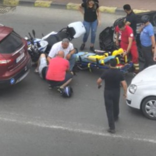 accident pe calea obcinilor din suceava: trei masini și o motocicletă implicate