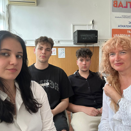 Prima evaluare după bacalaureat, conform noii metodologii, pentru elevii de la liceul Virgil Madgearu din Constanța