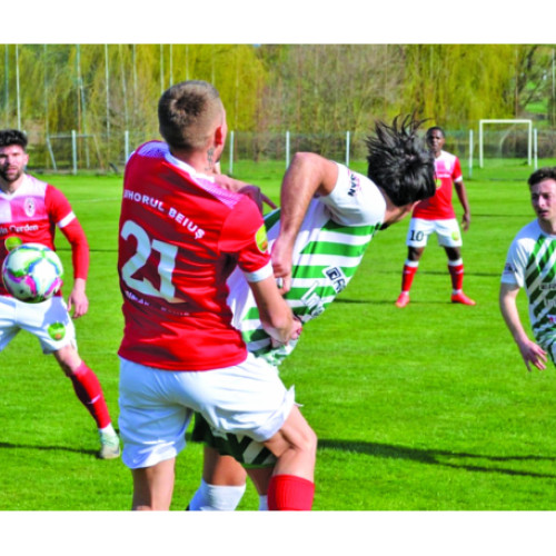 Campionatele județene de fotbal intră în etapa decisivă pentru promovare în Liga a III-a, cu meciurile din baraj programate duminică, 25 iunie. În Bihor, CS Bihorul Beiuș, câștigătoarea ligii a IV-a, va disputa meciul de acasă împotriva echipei Sticla Ariesul Turda, de la ora 18.00.