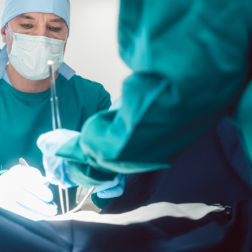 prima intervenție chirurgicală robotică efectuată de la distanță în Africa de către un medic din Statele Unite