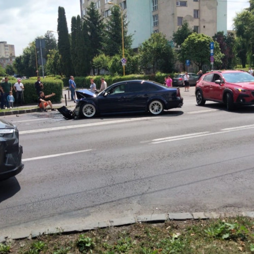 Două persoane rănite într-un accident rutier la Brașov