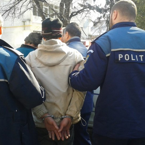 Trei bărbați reținuți pentru talharie calificată în Târgoviște