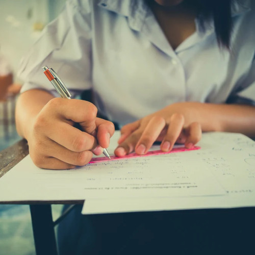 perioada evaluării naționale pentru elevii clasei a VIII-a în județul Dâmbovița