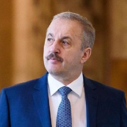 Europa se confruntă cu o criză demografică acută, avertizează Vasile Dincu, liderul PSD Cluj și europarlamentar. În cadrul unei întâlniri organizate de grupul pentru politici demografice din Parlamentul European, acesta a explicat efectele scăderii continue a natalității în continent și a subliniat nevoia urgentă de a implementa măsuri.