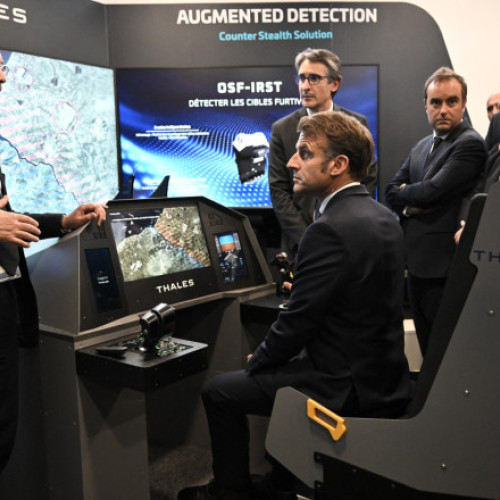 Macron cere o mobilizare europeană pentru dezvoltarea industriei spațiale