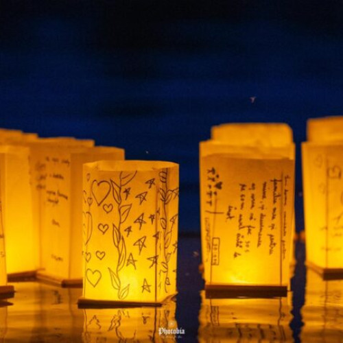 wishfest: festivalul lampioanelor plutitoare la parcul titan din sectorul 3
