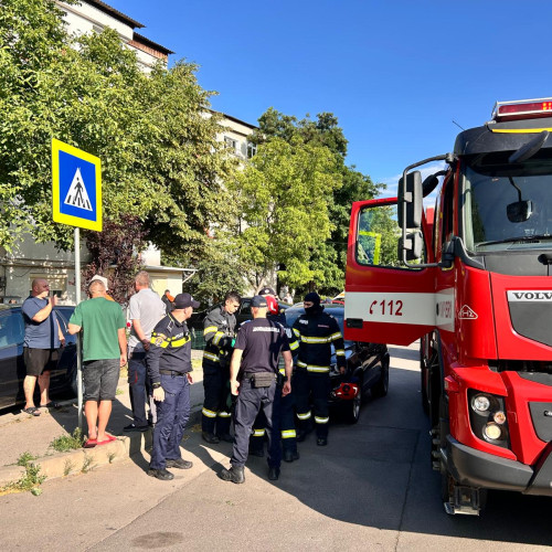 Panică într-un cartier din Botoșani după un incendiu ușor