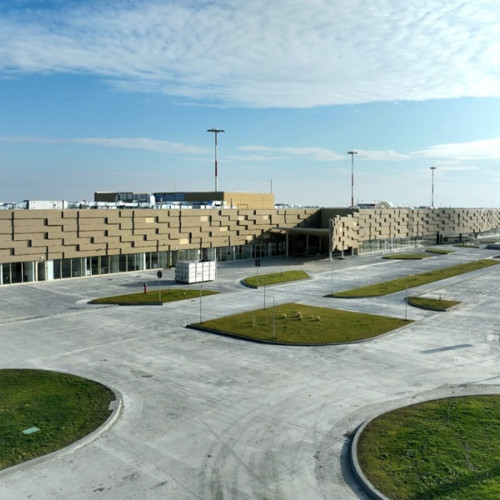 Licitație pentru închirierea unui teren pentru depozit de carburanti la aeroport