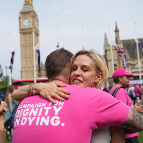 parlamentul britanic a aprobat legalizarea eutanasiei pentru adulți în fază terminală
