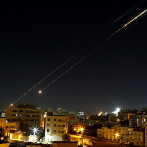 Noi atacuri reciproce între Iran și Israel în cursul dimineții de sâmbătă