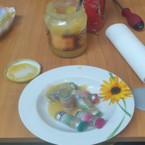 Trei oameni, între care un șofer, prinși cu substanțe interzise la Oancea