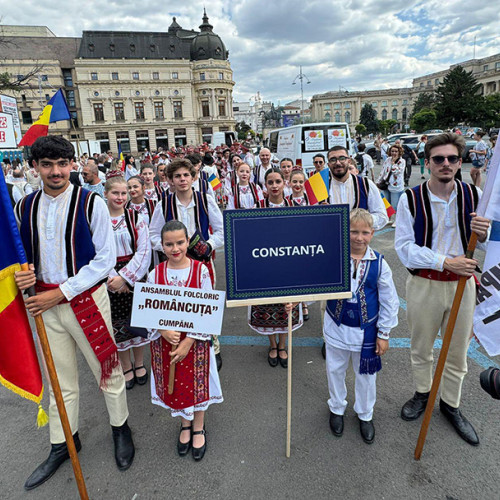 Ansamblul folcloric "Romancuta" din Cumpana a reprezentat Dobrogea la festivalul internațional de muzici și tradiții din București