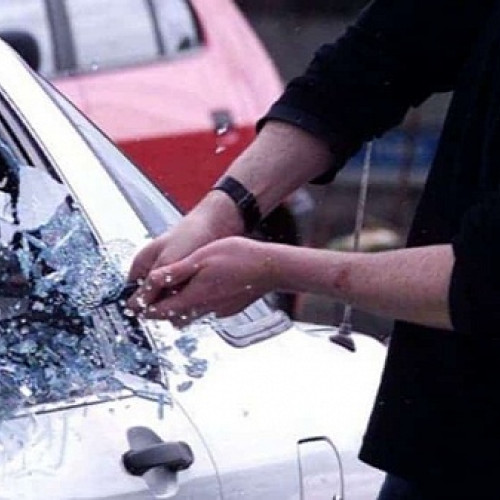 Ghilvaci: Certuri și Mașină Distrusă!