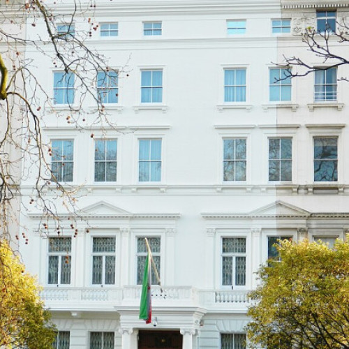 Sapte cetățeni iranieni, acuzați de violență în apropierea ambasadei Iranului la Londra