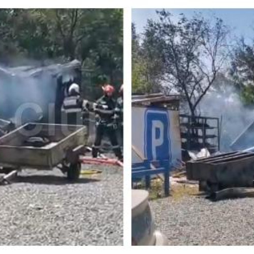 Incendiu de proporții în Cluj-Napoca implicând autoturisme și remorci