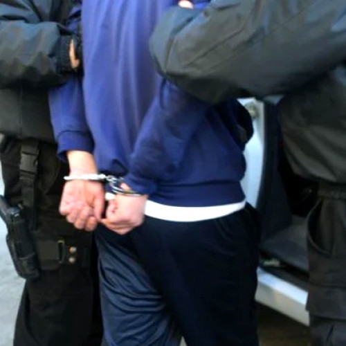 <|title|>tânăr din vulcan, arestat preventiv pentru talhărie după mai multe dosare de furt și violențe
