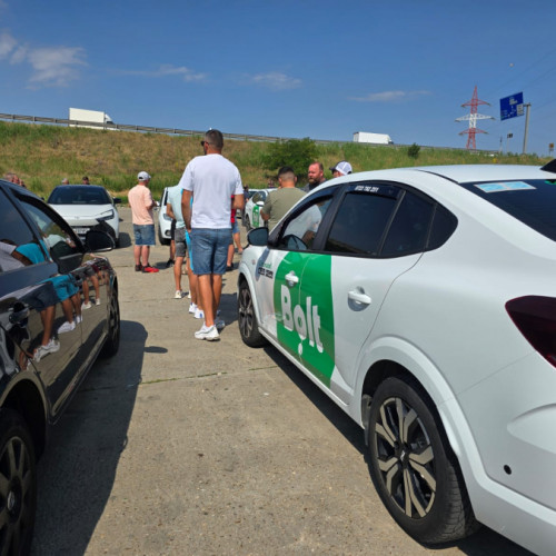 Protest al șoferilor Uber și Bolt în Galați și Botoșani față de tarifele platformelor de ridesharing