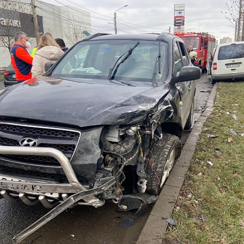 Două persoane rănite în accidentul din lanț al Careiului