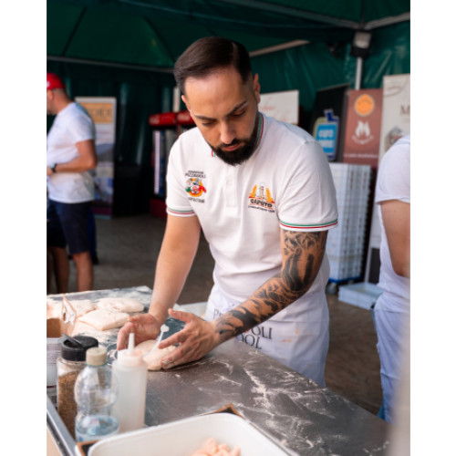 Festivalul pizzaiolilor napoletani aduce gustul Italiei în Oradea