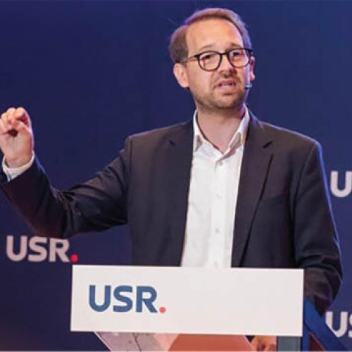 S-a votat și lista miniștrilor