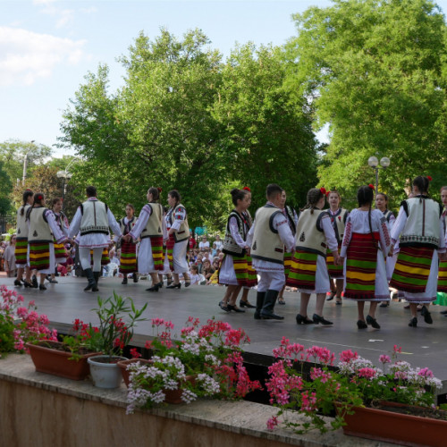 eveniment cultural dedicat Zilei Internaționale a Iei la muzeul din Galați