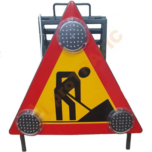 Reparații la parcarea din apropierea halei Pieței Centrale din Piatra-Neamț