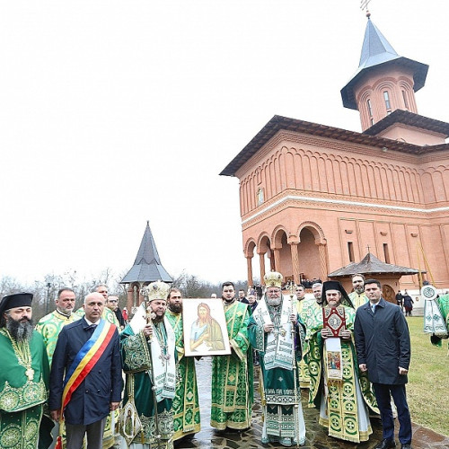 Liberalii participă la Hramul de iarnă al Mănăstirii Scărișoara Nouă