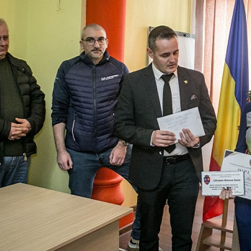 Bianca Cîmpan din Iojib, campioană europeană la gimnastică aerobică, premiată de Primăria Medieșu Aurit