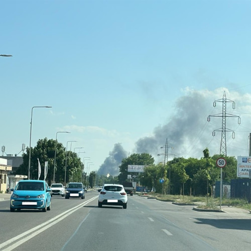 intervenție de urgență în Constanța pentru stingerea unui incendiu