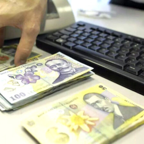 Guvernul Bolojan va reduce beneficiile sociale pentru cei care nu plătesc impozitele