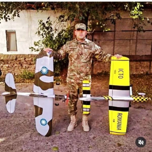 < h3 >charismaticul militar vrâncean, pasionat de aeromodelism, se remarcă prin performanțe în competiții naționale< /h3 >