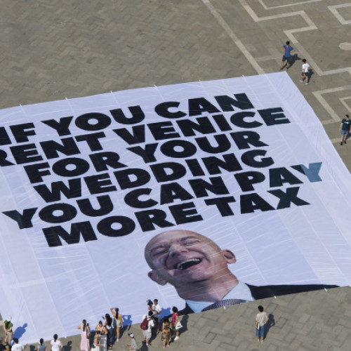Britanicii din Venice protestează împotriva nunții lui Jeff Bezos
