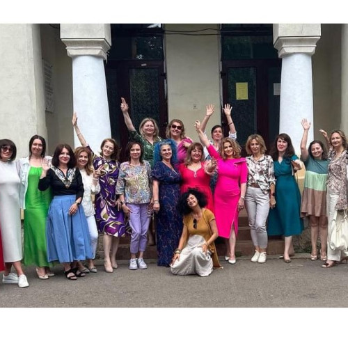 Mesaje despre puterea educației de la directoarea unui liceu pedagogic