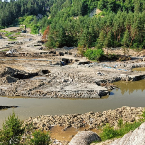 Reluarea furnizării apei menajere în județul Mureș după reducerea nivelului de cloruri