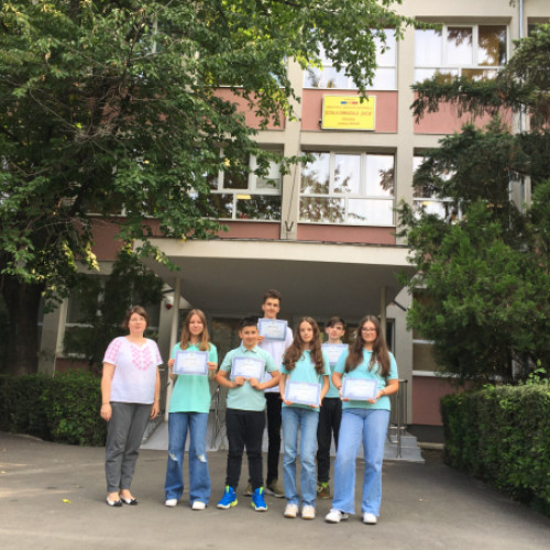 copii pasionați de astronomie duc o luptă zilnică pentru a descoperi tainele universului