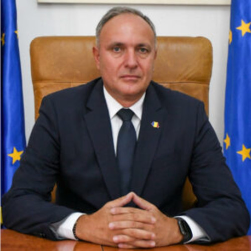 Ce măsuri de eficientizare a administrației publice a anunțat ministrul Cseke Attila