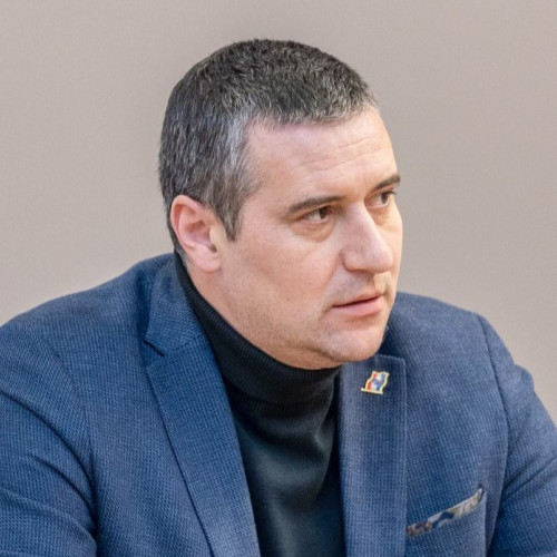 Reîncep lucrările la centrul multifuncțional pentru tineret din Fetesti