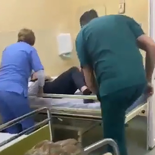Imaginile revoltătoare cu un bătrân umilit la spitalul din Bârlad