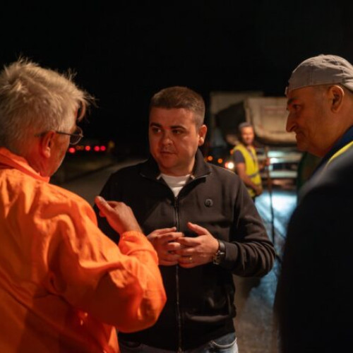 Se aplică un strat nou de asfalt pe varianta ocolitoare a Sucevei