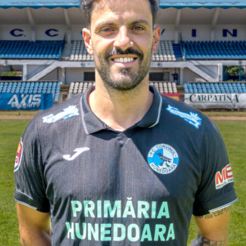 clubul corvinul hunedoara a semnat cu mijlocașul portughez sergio ribeiro