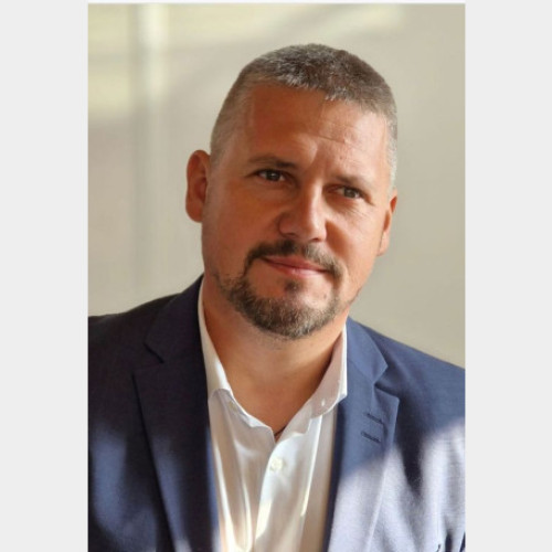 procesul de digitalizare: provocări și riscuri de marginalizare pentru persoanele fără competențe digitale