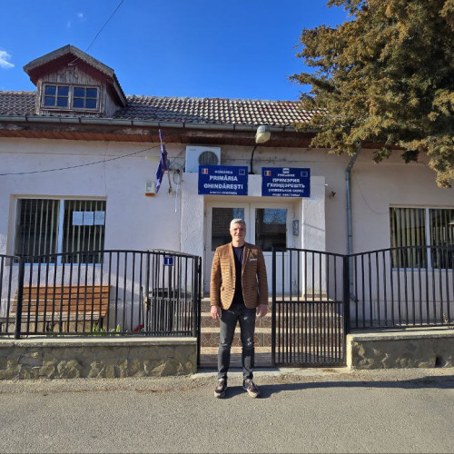 Primăria Ghindaresti a demarat proiectul pentru construirea unui drum cu rol de dig de protecție împotriva inundațiilor