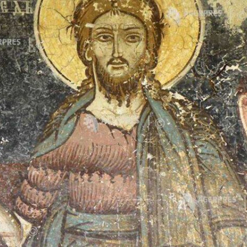 Ziua de 24 iunie, sărbătorită de creștinii ortodocși, marchează nașterea Sfântului Ioan Botezătorul, considerat cel mai mare profet al Vechiului Testament și cel care a pregătit calea pentru venirea lui Hristos. Potrivit evangheliei după Luca, nașterea sa a fost anunțată de un înger părinților săi, Zaharia și Elisabeta, care erau în vârstă și fără copii. Necredința lui Zaharia față de mesajul divin a fost pedepsită cu pierderea darului vorbirii, pe care l-a recăpătat abia când Ioan a fost botezat și numit astfel, semnificând „Dumnezeu s-a milostivit”.