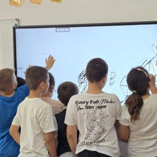 Comunei Maracineni i se face o modernizare majoră a sistemului de învățământ