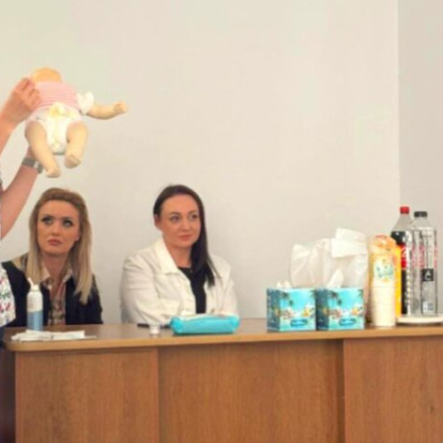 al treilea curs din seria „primii pași în viață” despre îngrijirea nou-născutului la maternitatea buzău