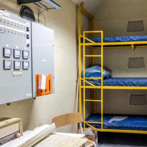 Noile reguli de protecție civilă și evacuare au intrat în vigoare în Polonia, joi, informează digi24.ro. Aceste măsuri detaliează planurile pentru transport, dotarea adaposturilor și protejarea infrastructurii în caz de război sau situații de urgență.