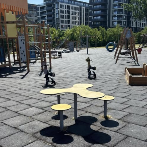 Lipsa sistemelor de umbrire în parcurile din Cluj-Napoca, o problemă tot mai acută în sezonul cald