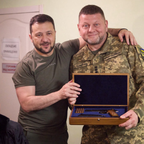 Zelenski și Zalujnii, principali candidați în cazul alegerilor prezidențiale din Ucraina