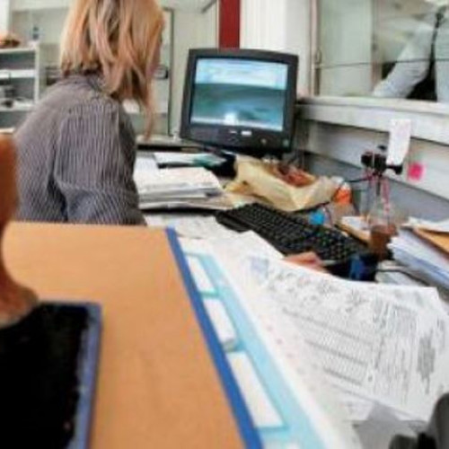 Guvernul Bolojan limitează sporul pentru condiții periculoase la 300 de lei lunar