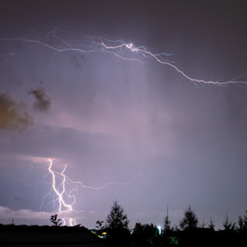 Vreme instabilă cu vijelii și caniculă în România